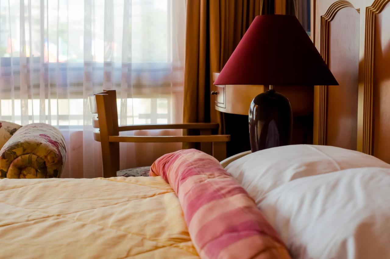 Grand Hotel Betsy Lima Kültér fotó